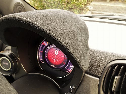 アバルト595 左　アルカンターラ　ダッシュボードマット　リトルミラー付き ABARTH595アルカンターラダッシュマット: 社長のほっとタイム